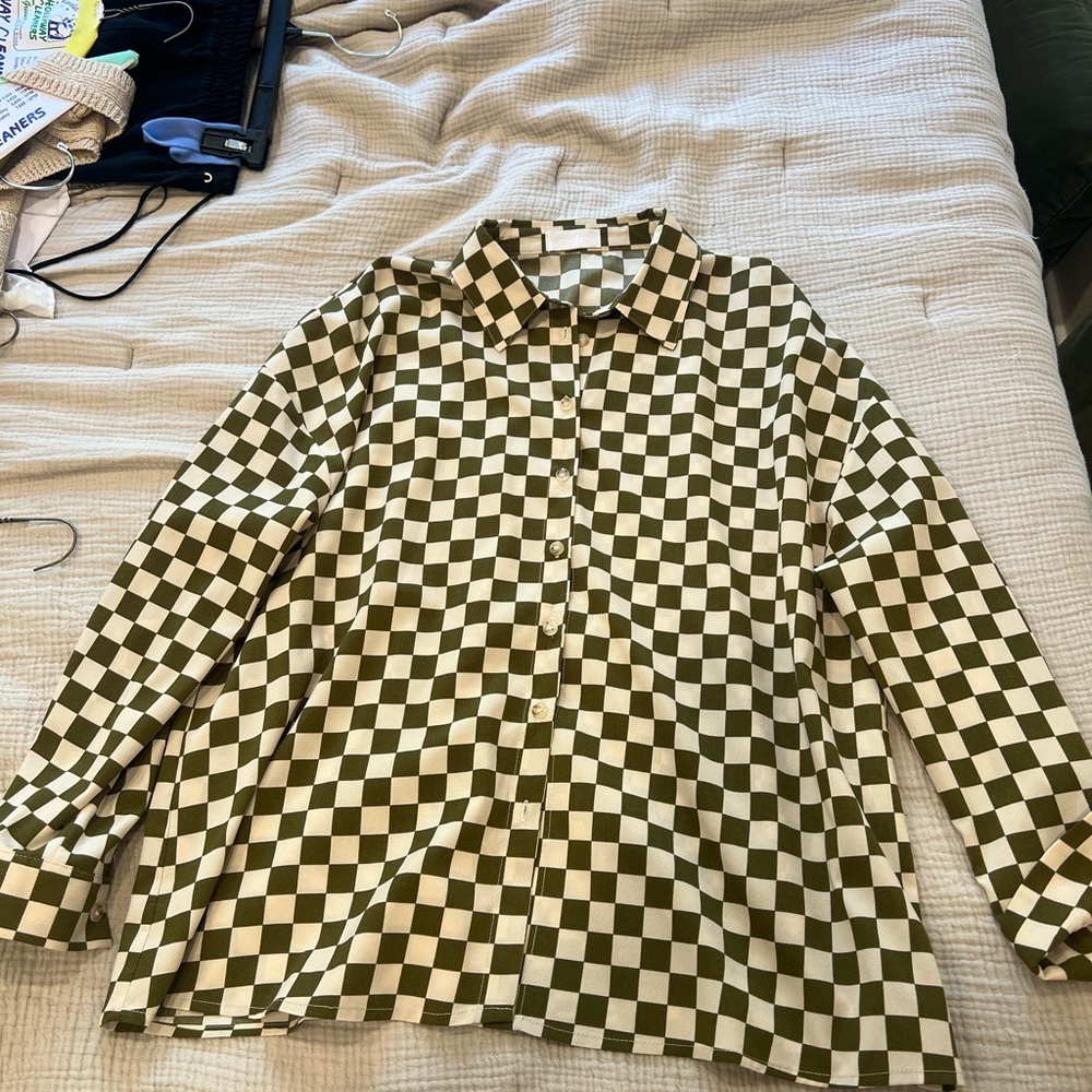Size M Isalis green checkered set